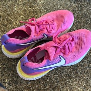 Hot Pink Nike Reacts Size 8